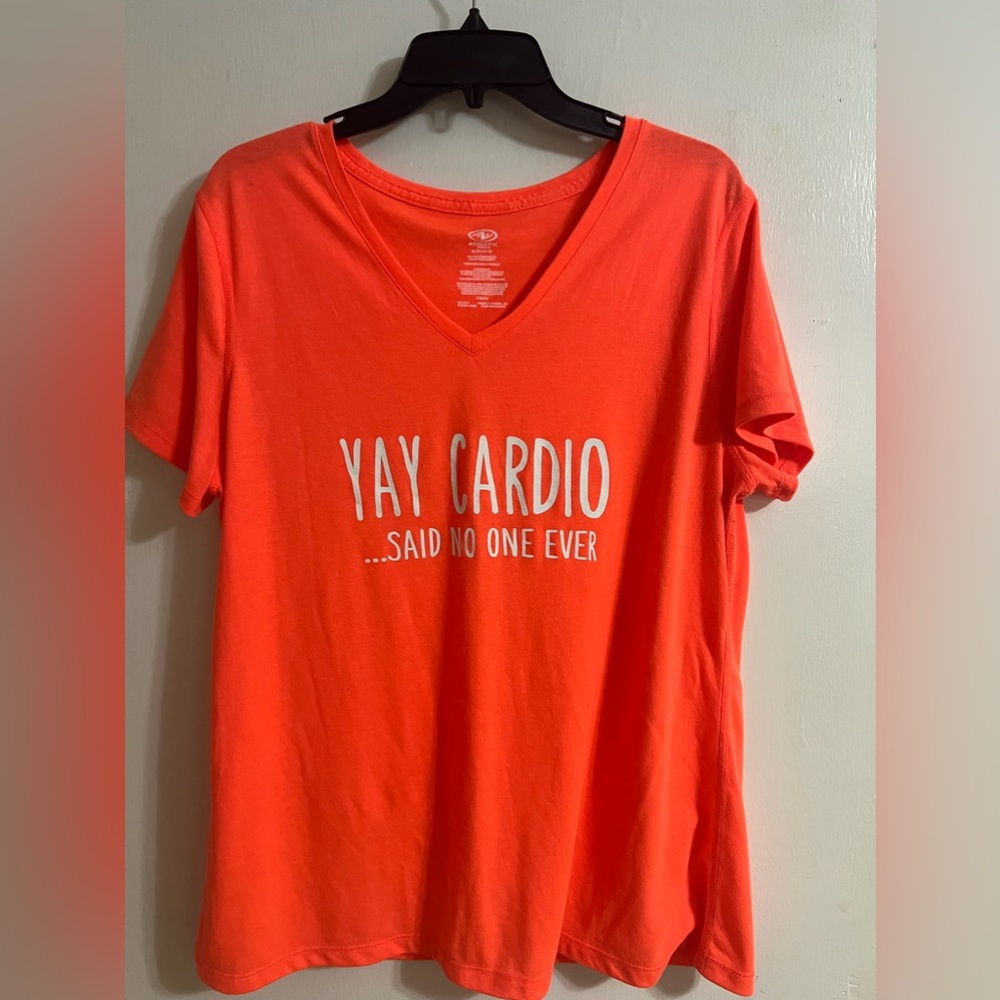 Athletic T-Shirt Pre-owned (like new)